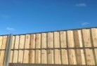 Wamenuskinglap-and-cap-timber-fencing-3.jpg; ?>